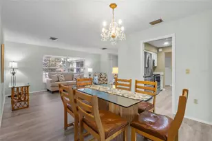 5717 Timberlake Cir, Sarasota, FL 34243 - Photo 18