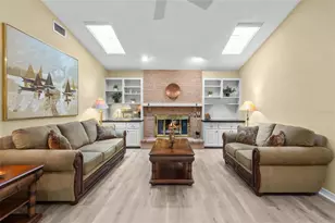 5717 Timberlake Cir, Sarasota, FL 34243 - Photo 18