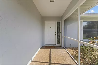 5717 Timber Lake Circle, Sarasota, FL 34243 - Photo 14