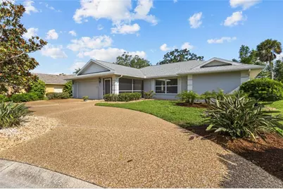 5717 Timber Lake Circle, Sarasota, FL 34243 - Photo 2