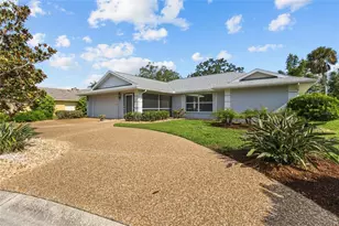 5717 Timberlake Cir, Sarasota, FL 34243 - Photo 2