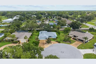 5717 Timber Lake Circle, Sarasota, FL 34243 - Photo 12