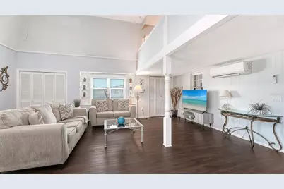 3453 Gulf Of Mexico Drive #200, Longboat Key, FL 34228 - Photo 4