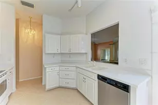 4227 Placid Dr, Sarasota, FL 34243 - Photo 18