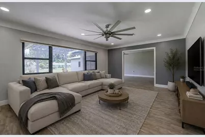 323 Suwanee Avenue, Sarasota, FL 34243 - Photo 8