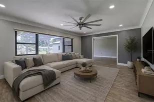 323 Suwanee Ave, Sarasota, FL 34243 - Photo 8