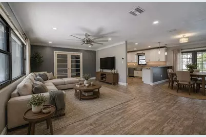 323 Suwanee Avenue, Sarasota, FL 34243 - Photo 20
