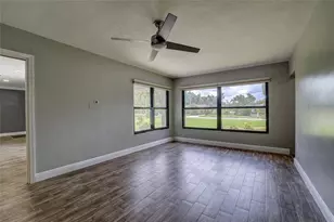 323 Suwanee Ave, Sarasota, FL 34243 - Photo 24