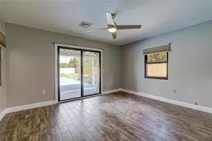323 Suwanee Ave, Sarasota, FL 34243 - Photo 34