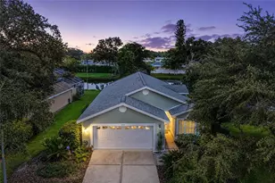7488 Eleanor Cir, Sarasota, FL 34243 - Photo 1