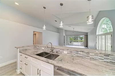 7488 Eleanor Circle #80, Sarasota, FL 34243 - Photo 20