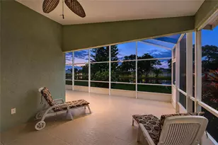 7488 Eleanor Cir, Sarasota, FL 34243 - Photo 10