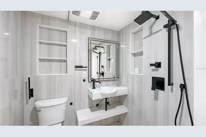 3624 S Lockwood Ridge Road, Sarasota, FL 34239 - Photo 20