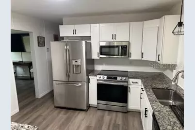 2404 52nd Ave Dr W, Bradenton, FL 34207 - Photo 4