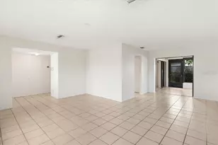 1608 Bob O Link Dr, Venice, FL 34293 - Photo 10