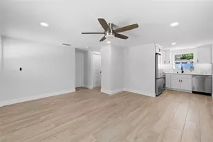 1802 Robinhood St, Sarasota, FL 34231 - Photo 18