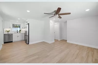 1802 Robinhood Street, Sarasota, FL 34231 - Photo 4