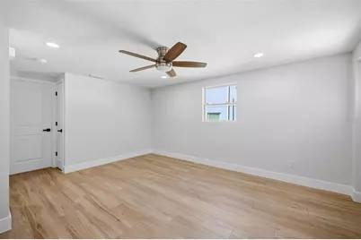 1802 Robinhood Street, Sarasota, FL 34231 - Photo 6