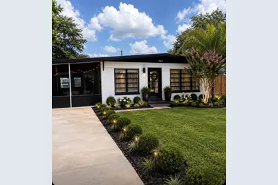 707 Lakewood Avenue, Tampa, FL 33613 - Photo 1