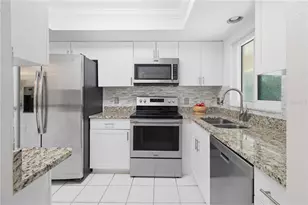 2448 Clubhouse Dr, Sarasota, FL 34232 - Photo 8