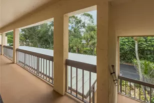 2448 Clubhouse Dr, Sarasota, FL 34232 - Photo 44