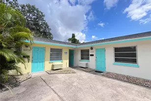 6373 Gateway Ave, Sarasota, FL 34231 - Photo 2