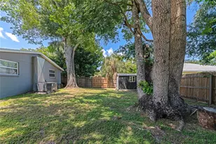 2951 Edgewood Ln, Sarasota, FL 34231 - Photo 22
