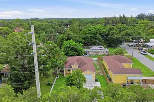4510 Wilkinson Rd, Sarasota, FL 34233 - Photo 4