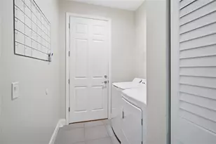 4510 Wilkinson Rd, Sarasota, FL 34233 - Photo 14
