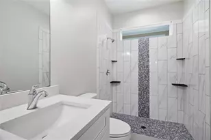 4510 Wilkinson Rd, Sarasota, FL 34233 - Photo 12