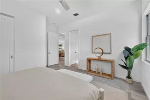 2419 Hillview Street St, Sarasota, FL 34239 - Photo 24