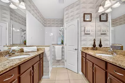 7010 Playa Bella Drive, Bradenton, FL 34209 - Photo 40