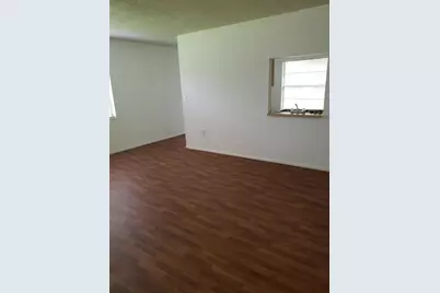 3949 Liberty Avenue #3949, Sarasota, FL 34231 - Photo 4