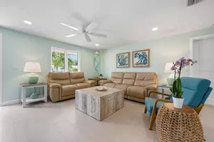 406 Bay Palms Dr, Holmes Beach, FL 34217 - Photo 8