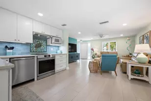 406 Bay Palms Dr, Holmes Beach, FL 34217 - Photo 14