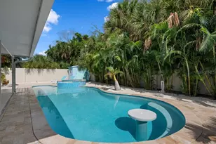 406 Bay Palms Dr, Holmes Beach, FL 34217 - Photo 2