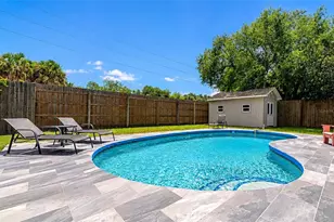 2861 Indianwood Dr, Sarasota, FL 34232 - Photo 2