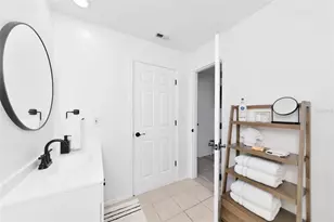 2861 Indianwood Dr, Sarasota, FL 34232 - Photo 16