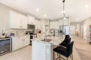 2108 Midnight Pearl Dr, Sarasota, FL 34240 - Photo 14