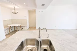 1350 Main St, Sarasota, FL 34236 - Photo 4