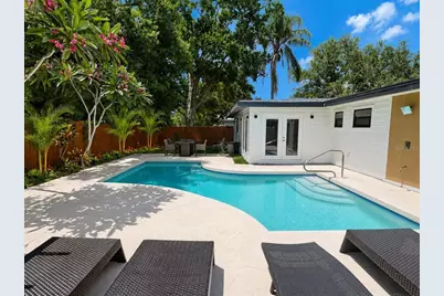 4460 Emerald Ridge Drive, Sarasota, FL 34233 - Photo 6