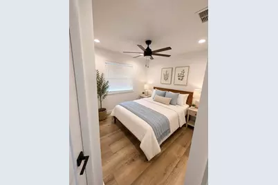 4460 Emerald Ridge Drive, Sarasota, FL 34233 - Photo 16