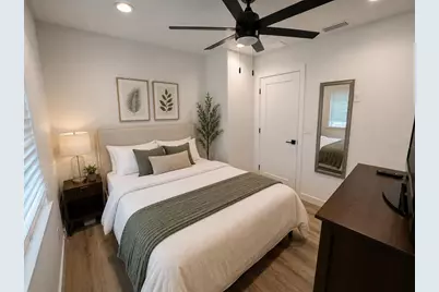 4460 Emerald Ridge Drive, Sarasota, FL 34233 - Photo 22