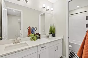 9297 Tequila Sunrise Dr, Sarasota, FL 34241 - Photo 52