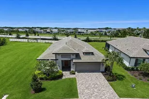 17668 Savory Mist Cir, Bradenton, FL 34211 - Photo 2