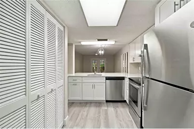 7500 40th Avenue W #105, Bradenton, FL 34209 - Photo 10