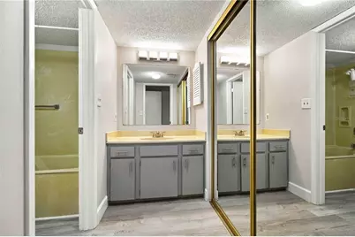 7500 40th Avenue W #105, Bradenton, FL 34209 - Photo 16