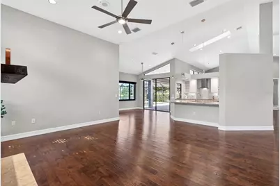 8455 Woodbriar Drive, Sarasota, FL 34238 - Photo 46