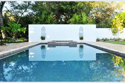 1740 S Orange Avenue, Sarasota, FL 34239 - Photo 10