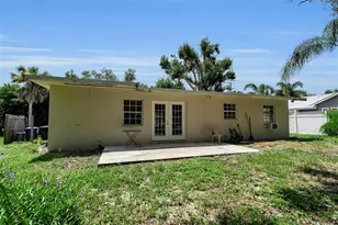 516 Laurel Rd W, Nokomis, FL 34275 - Photo 30